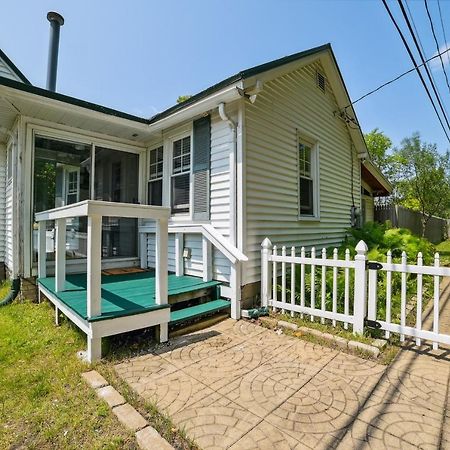 Boyne City Cottage Walk To Downtown And Lake! ภายนอก รูปภาพ
