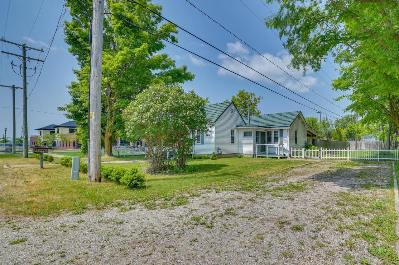 Boyne City Cottage Walk To Downtown And Lake! ภายนอก รูปภาพ